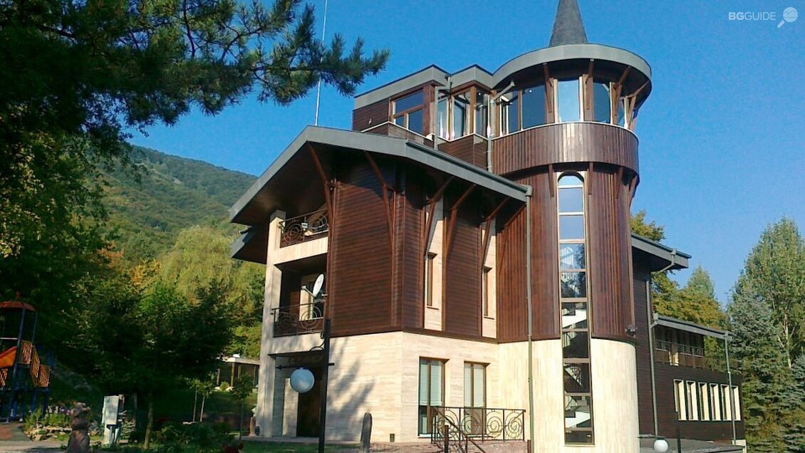 Бутиков хотел "6ато"