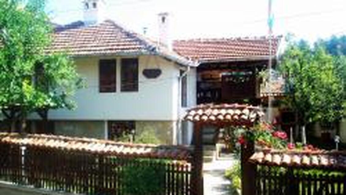 "Дядовата къща"