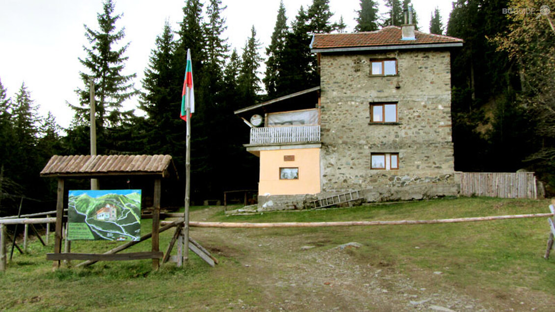 Хижа Ком /стара/