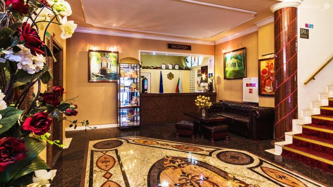 Хотел-ресторант "Палас"