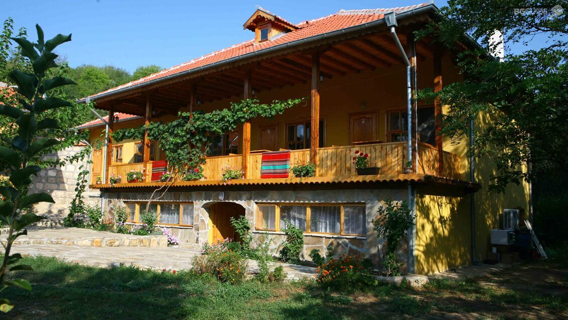 Къща за гости "Пеликан"