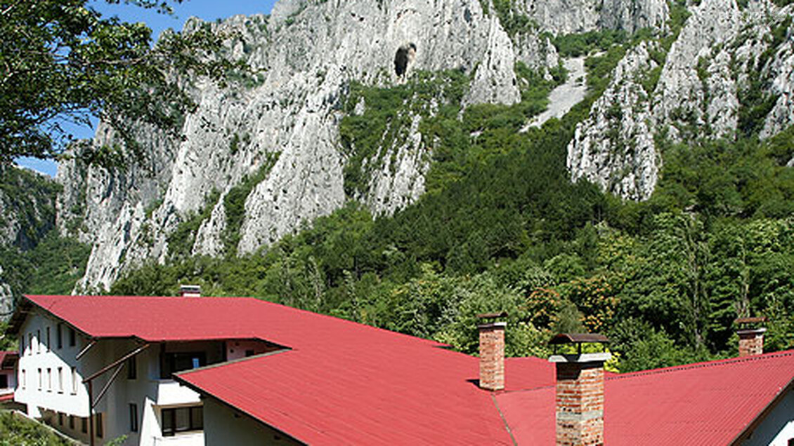 Хотел-ресторант Чайка