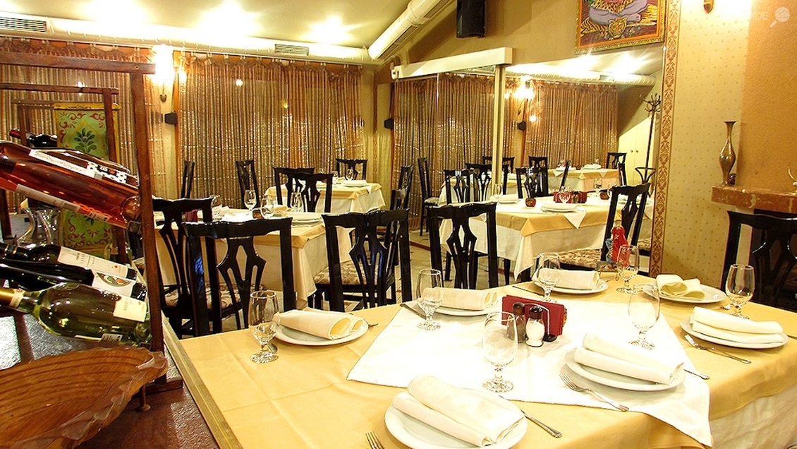 Индийски ресторант "Кохинор"