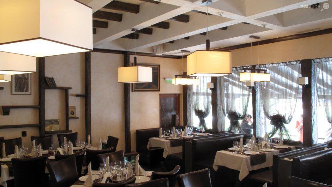 Ресторант "Микона"