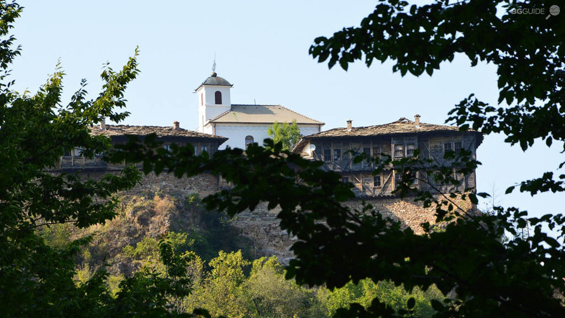 Манастир "Св. Георги Победоносец", (Гложенски манастир)