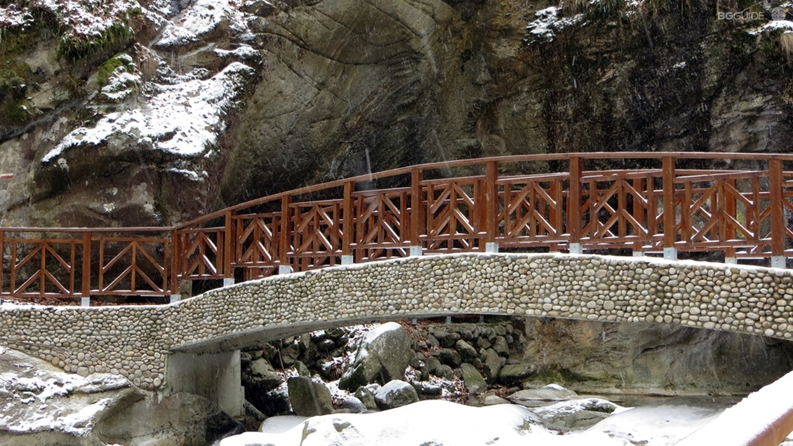 Костенски водопад