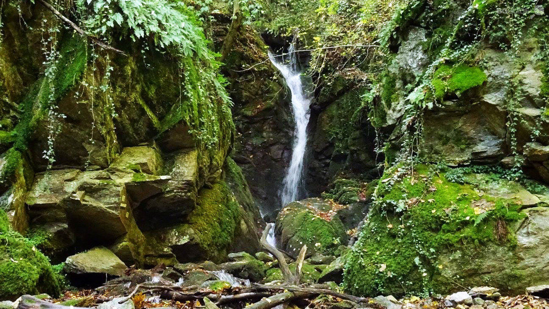 Лешнишки водопад