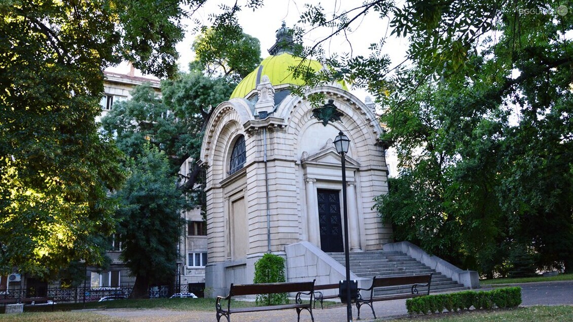 Мавзолей на Александър I Батенберг