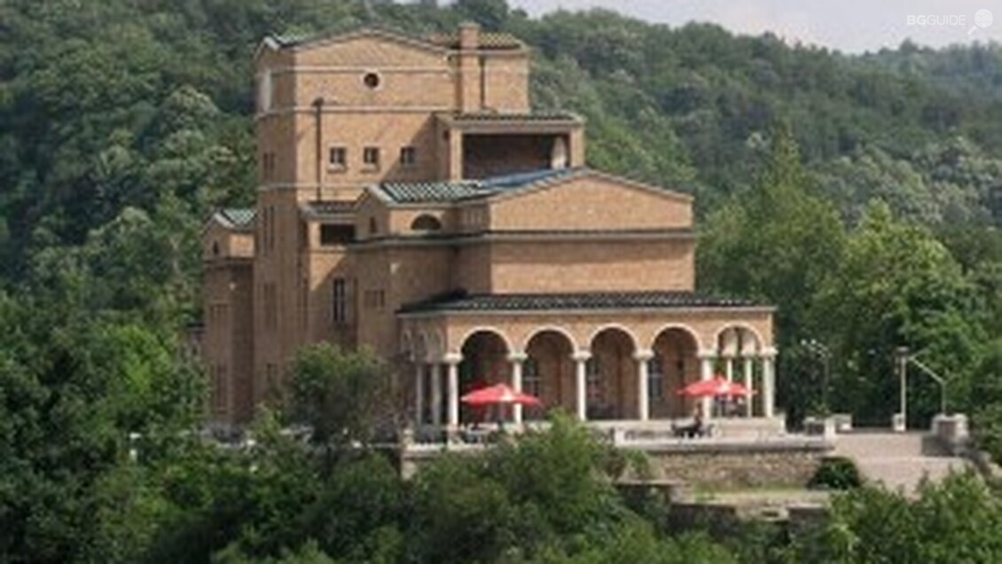 Художествена галерия "Борис Денев"