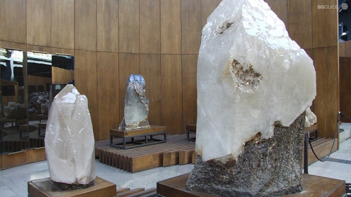 Национален музей "Земята и хората"