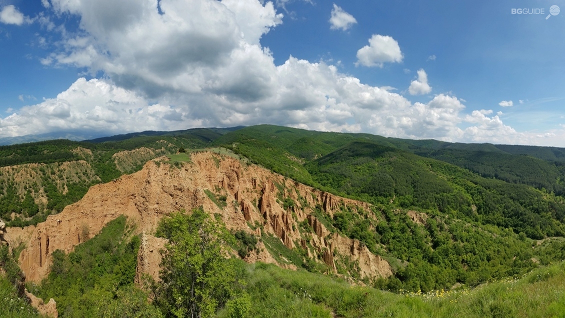 The Pyramids of Stob
