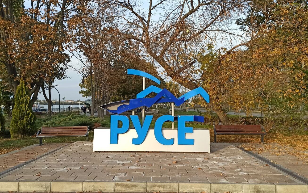 1730196567037-re_1306x818_crop_c81140e401