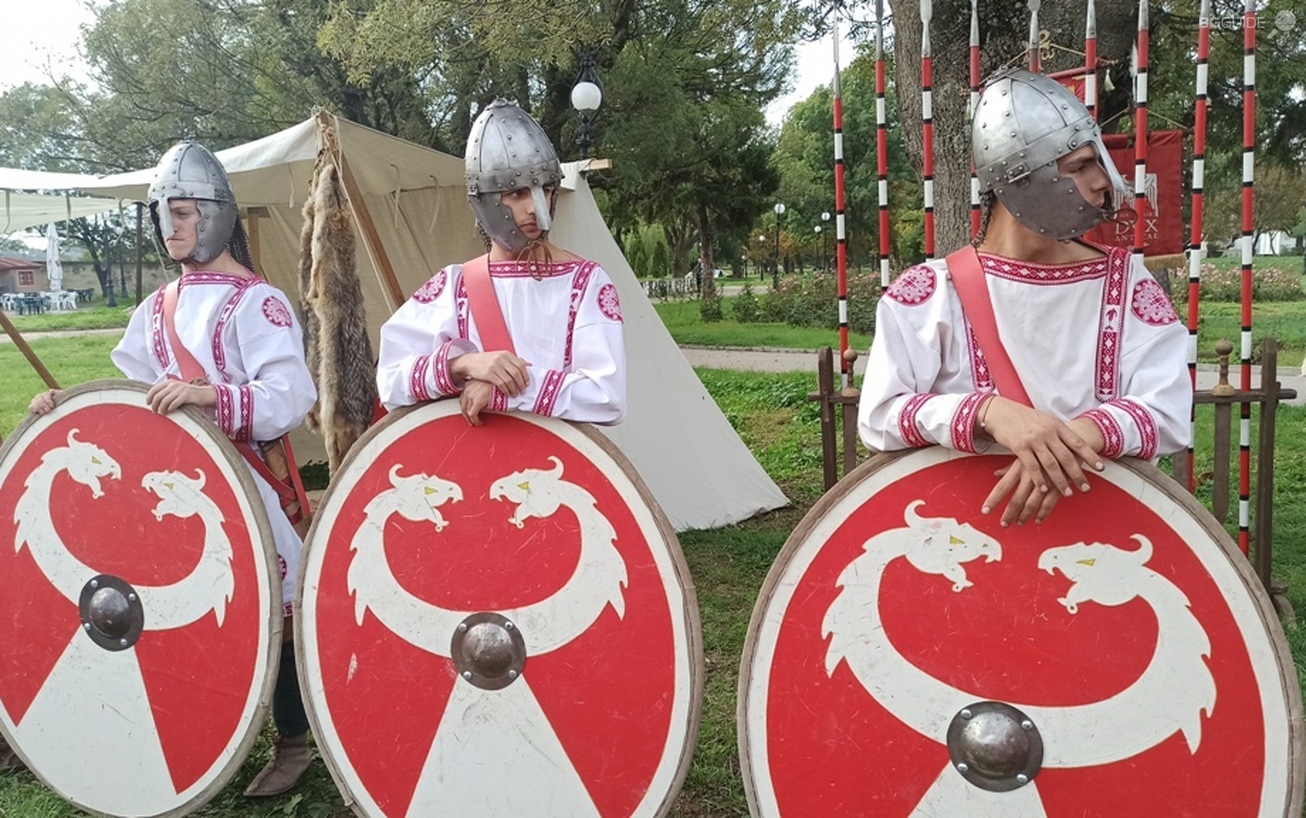 reenaktorskata-grupa-1_1306x818_crop_23a358ebc9